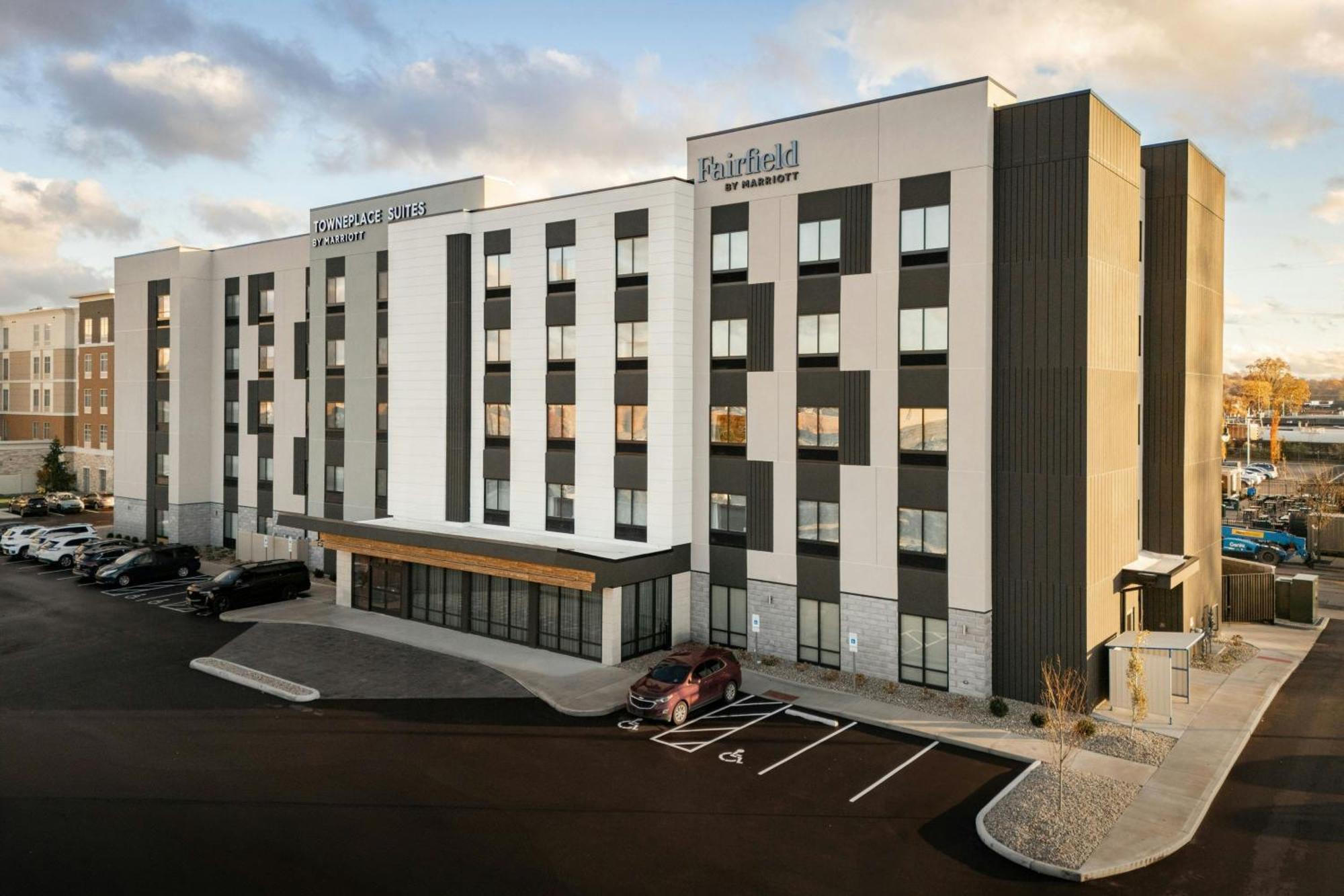 Fairfield By Marriott Inn & Suites Cincinnati Oakley Exterior foto